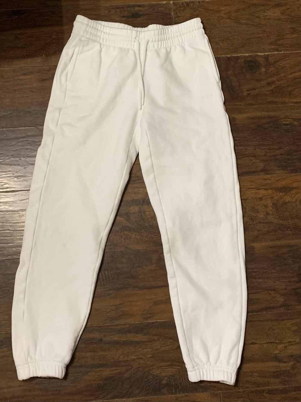 Aritzia Cream Women's Jogger Sweatpants